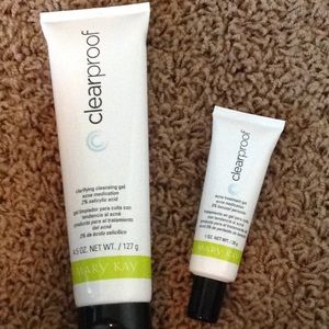BRAND NEW Mary Kay Clearproof cleanser